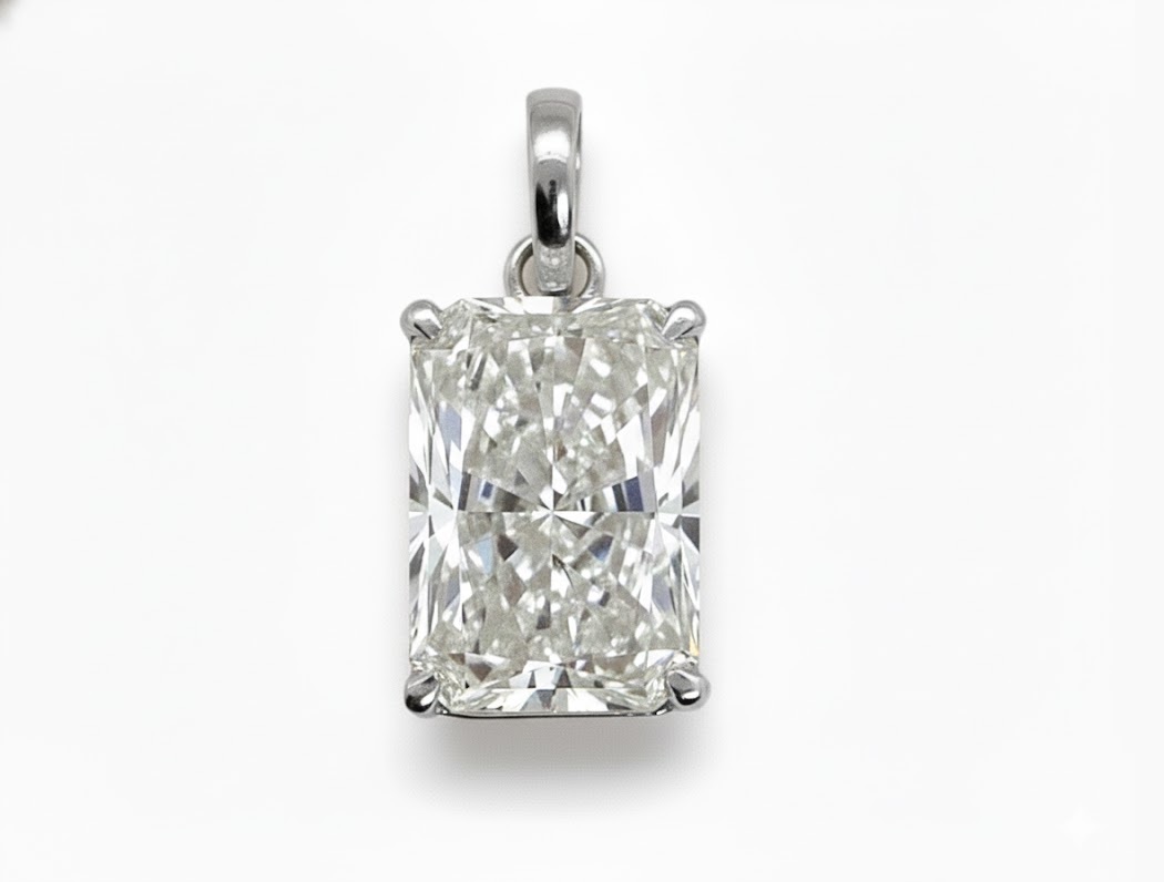 The Radiant Pendant